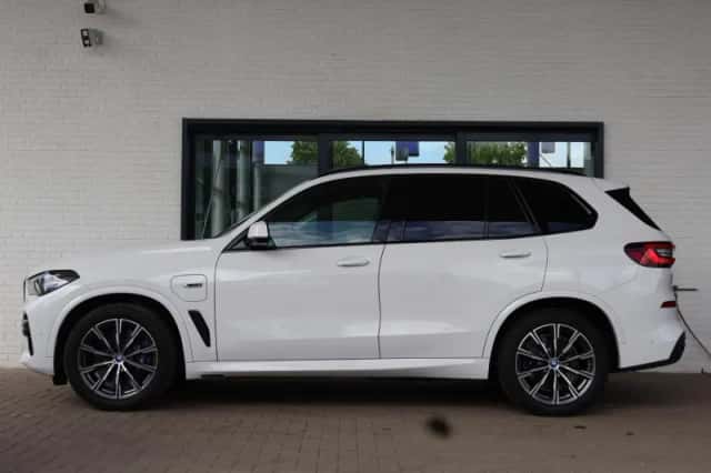 BMW X5 (2022) thumbnail 5