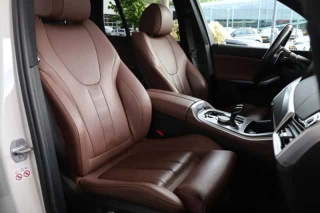 BMW X5 (2022) thumbnail 7