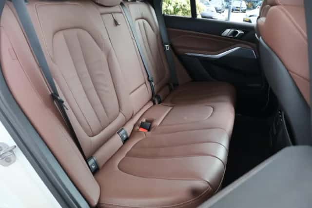 BMW X5 (2022) thumbnail 8