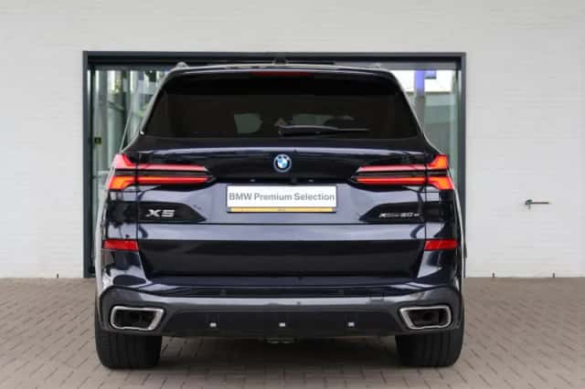 BMW X5 (2024) thumbnail 4