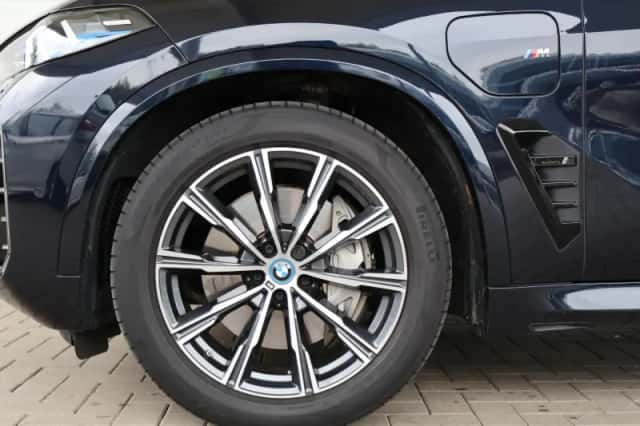 BMW X5 (2024) thumbnail 6