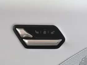 BMW iX3 (2026) thumbnail 12