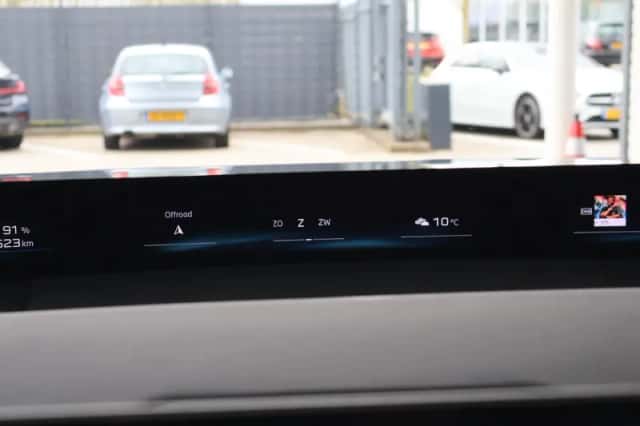 BMW iX3 (2026) thumbnail 16