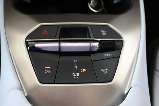 BMW iX3 (2026) thumbnail 27