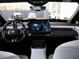 BMW iX3 (2026) thumbnail 8