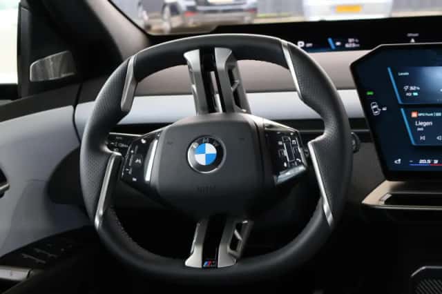 BMW iX3 (2026) thumbnail 10