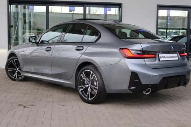 BMW 3-Serie (2025) thumbnail 2