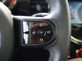 MINI Cooper (2024) thumbnail 14