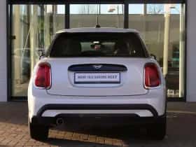 MINI Cooper (2024) thumbnail 4