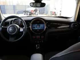 MINI Cooper (2024) thumbnail 9
