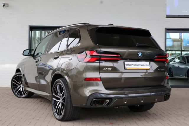 BMW X5 (2026) thumbnail 2