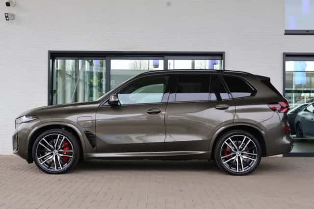 BMW X5 (2026) thumbnail 5