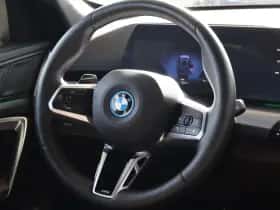 BMW iX1 (2025) thumbnail 9