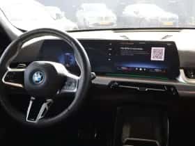 BMW iX1 (2025) thumbnail 10