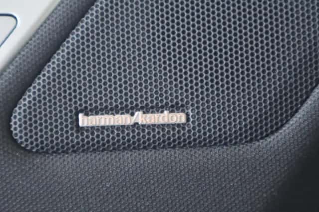 BMW iX (2026) thumbnail 15