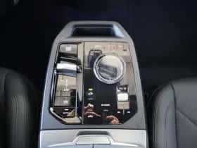 BMW iX (2026) thumbnail 24