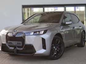 BMW iX (2026) thumbnail 25