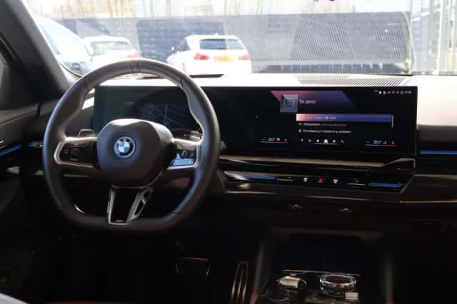 BMW 5-Serie (2025) thumbnail 11