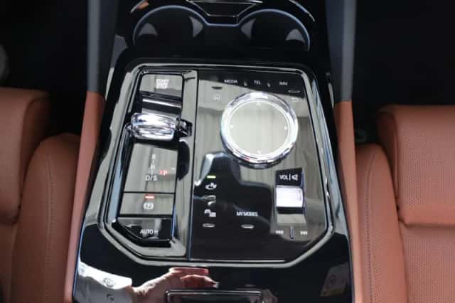 BMW 5-Serie (2025) thumbnail 24