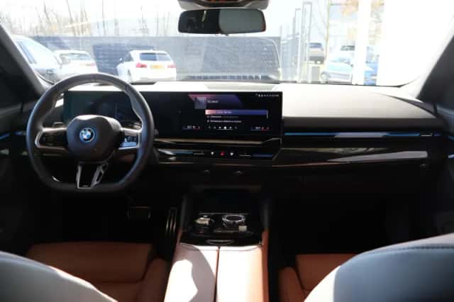 BMW 5-Serie (2025) thumbnail 10