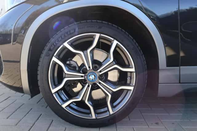 BMW X2 (2023) thumbnail 6