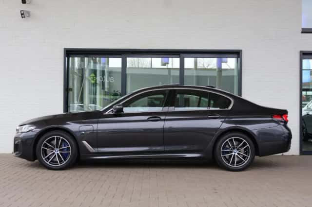 BMW 5-Serie (2022) thumbnail 5