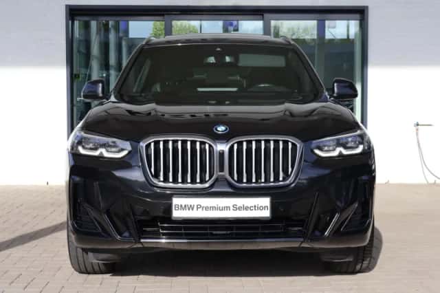 BMW X3 (2022) thumbnail 3