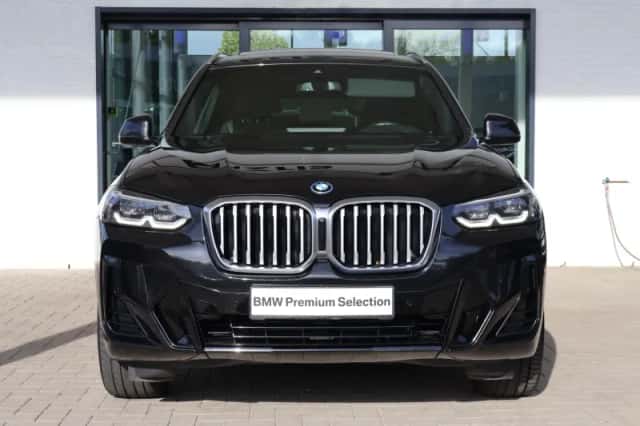 BMW X3 (2022) thumbnail 3