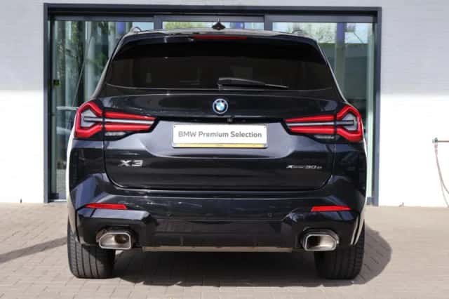 BMW X3 (2022) thumbnail 4