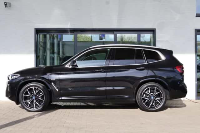 BMW X3 (2022) thumbnail 5