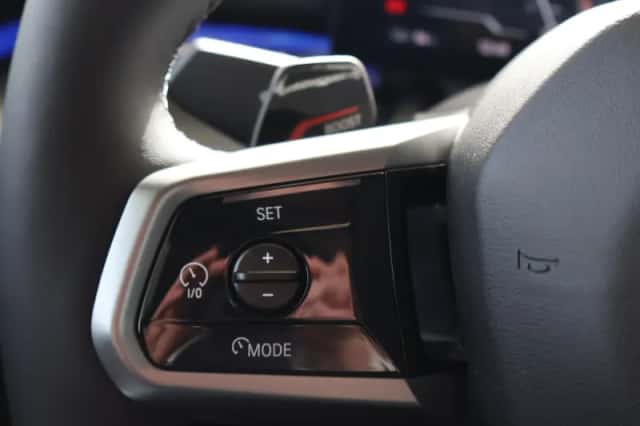 BMW i5 (2026) thumbnail 17