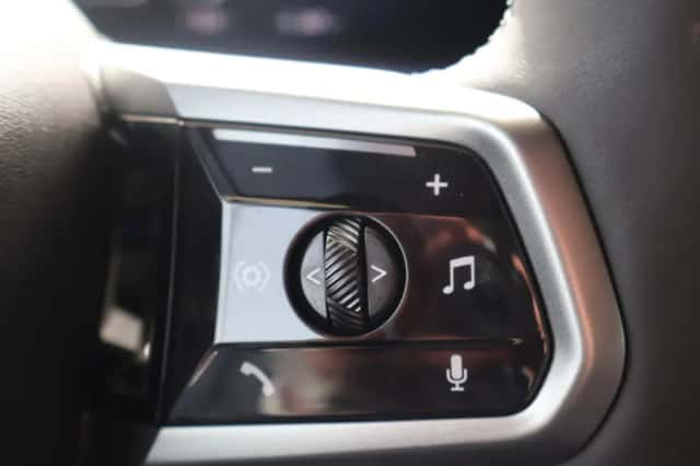 BMW i5 (2026) thumbnail 18