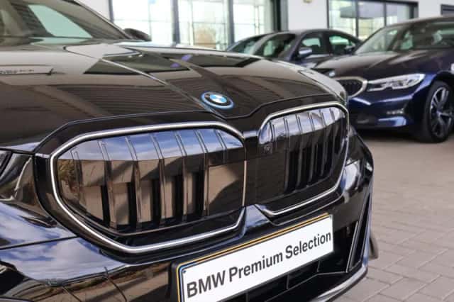 BMW i5 (2026) thumbnail 6