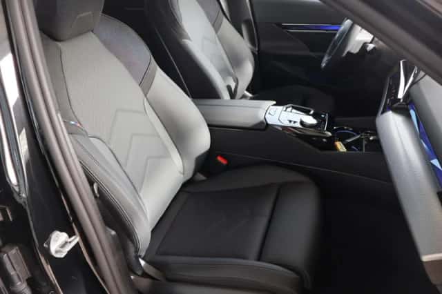 BMW i5 (2026) thumbnail 8