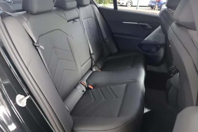 BMW i5 (2026) thumbnail 9