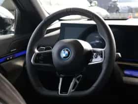 BMW i5 (2026) thumbnail 10