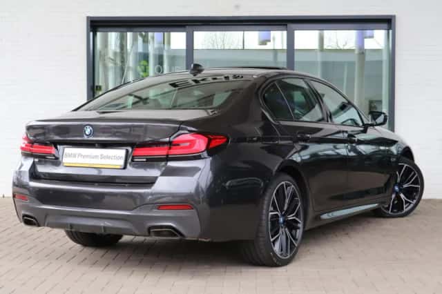 BMW 5-Serie (2023) thumbnail 2