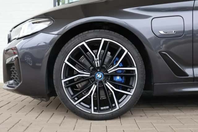 BMW 5-Serie (2023) thumbnail 6