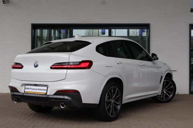 BMW X4 (2019) thumbnail 2