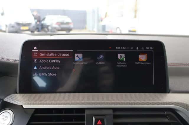 BMW X4 (2019) thumbnail 15