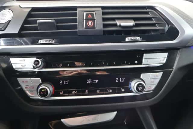 BMW X4 (2019) thumbnail 16