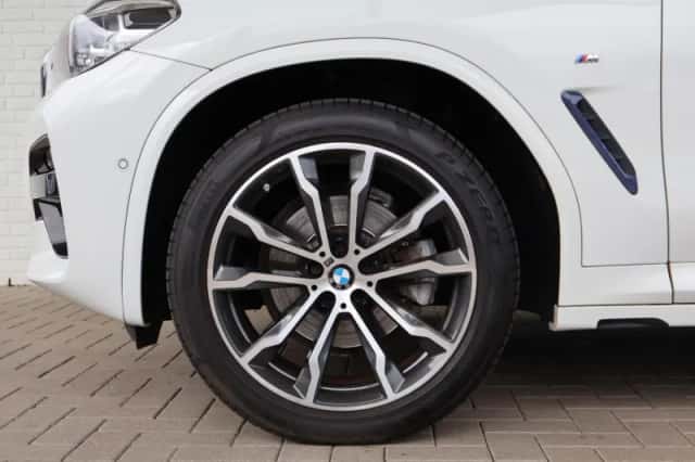 BMW X4 (2019) thumbnail 6