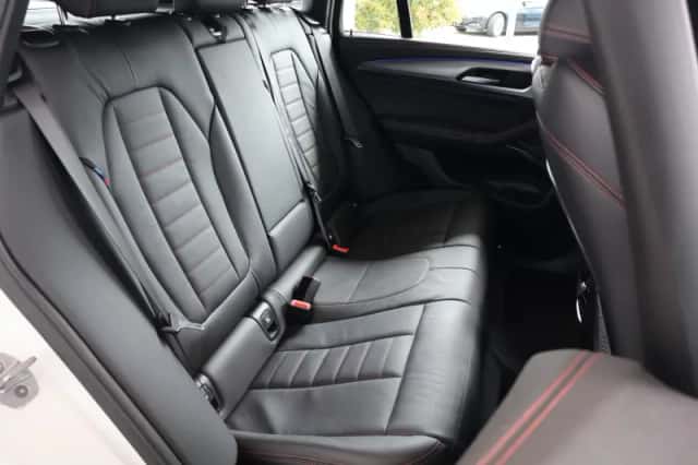 BMW X4 (2019) thumbnail 8