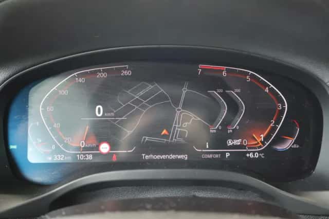 BMW X4 (2019) thumbnail 9