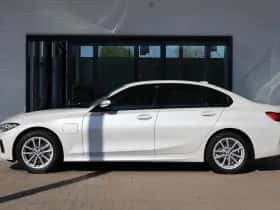 BMW 3-Serie (2024) thumbnail 5