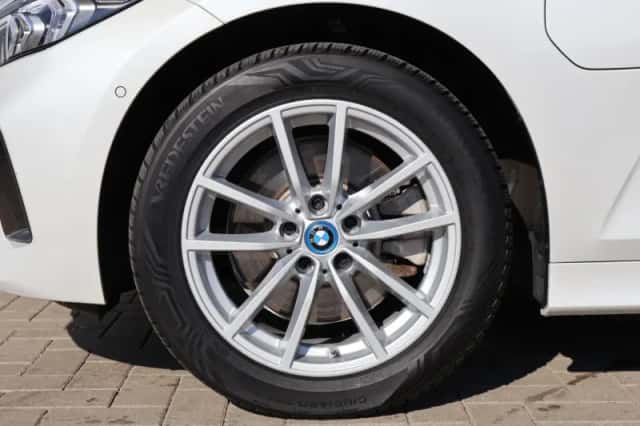 BMW 3-Serie (2024) thumbnail 6