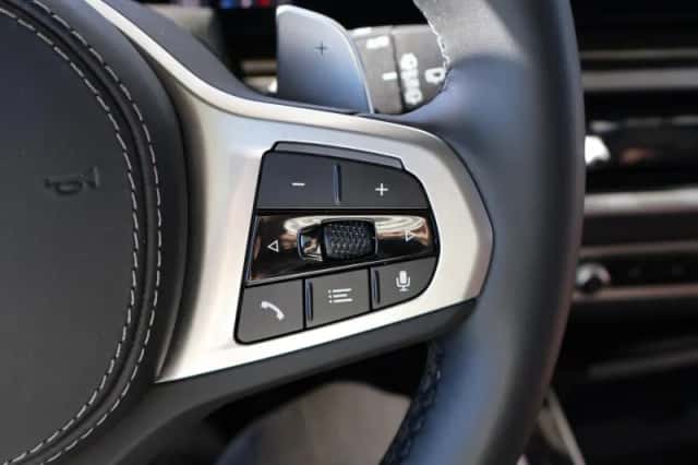 BMW X7 (2025) thumbnail 21