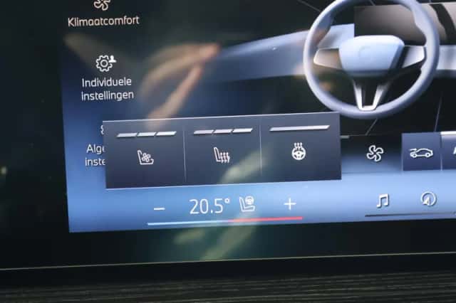 BMW X7 (2025) thumbnail 24