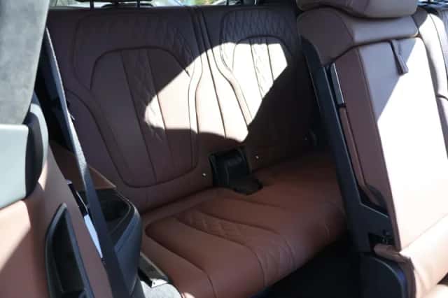 BMW X7 (2025) thumbnail 9