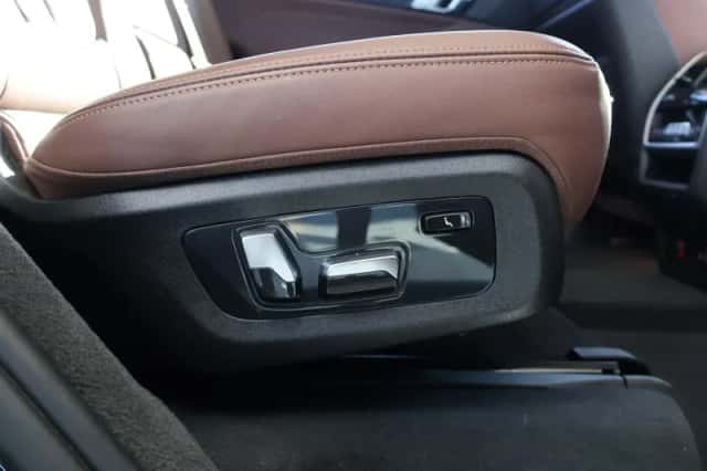 BMW X7 (2025) thumbnail 10